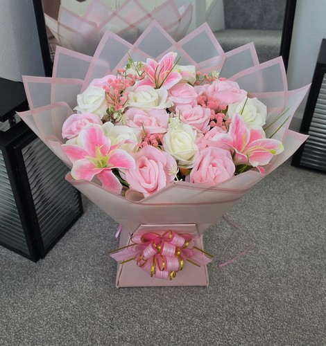 Luxury artificial rose - ,
